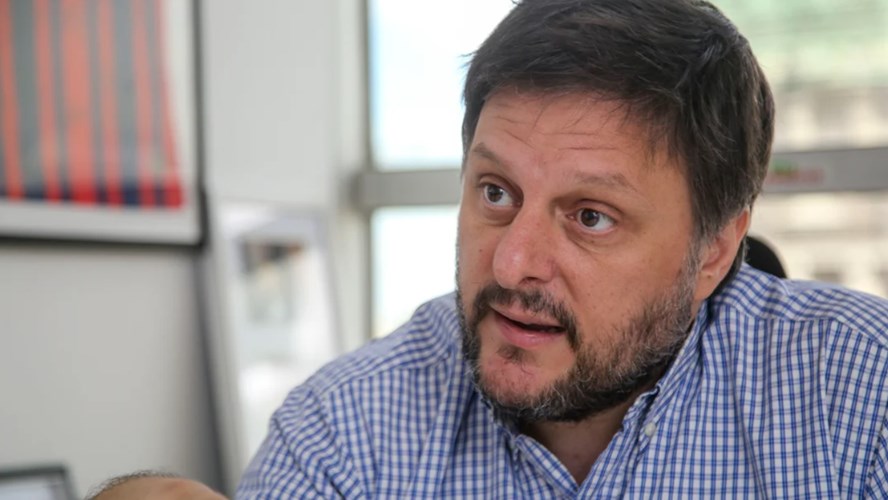 «Soy alfonsinista independiente»: Los guiños de Leandro Santoro al&nbsp;radicalismo