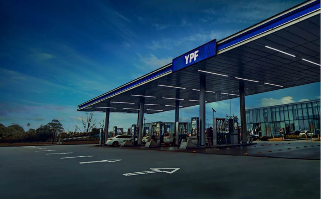 YPF planea vender hamburguesas de McDonald’s y lanzar su propia tarjeta de&nbsp;crédito