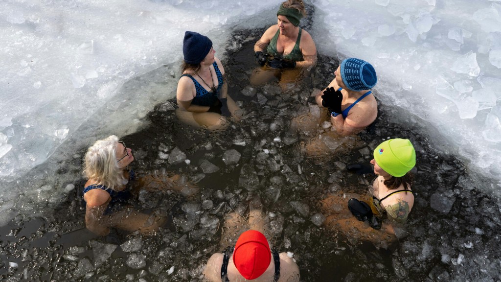 Baños de hielo, compresión y suplementos: qué métodos ayudan realmente a recuperar los&nbsp;músculos